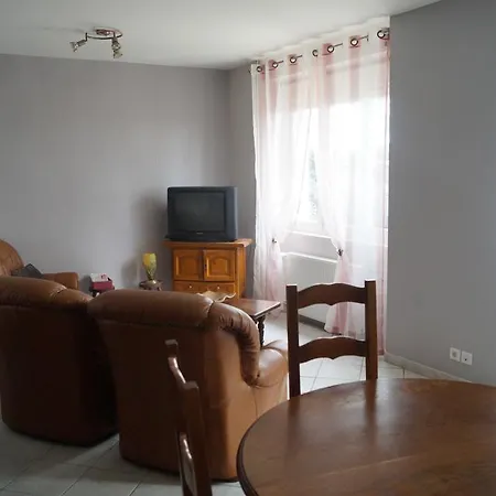 Maison Lagast בית נופש *